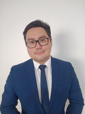 Dr. Andr&eacute; Tolentino
